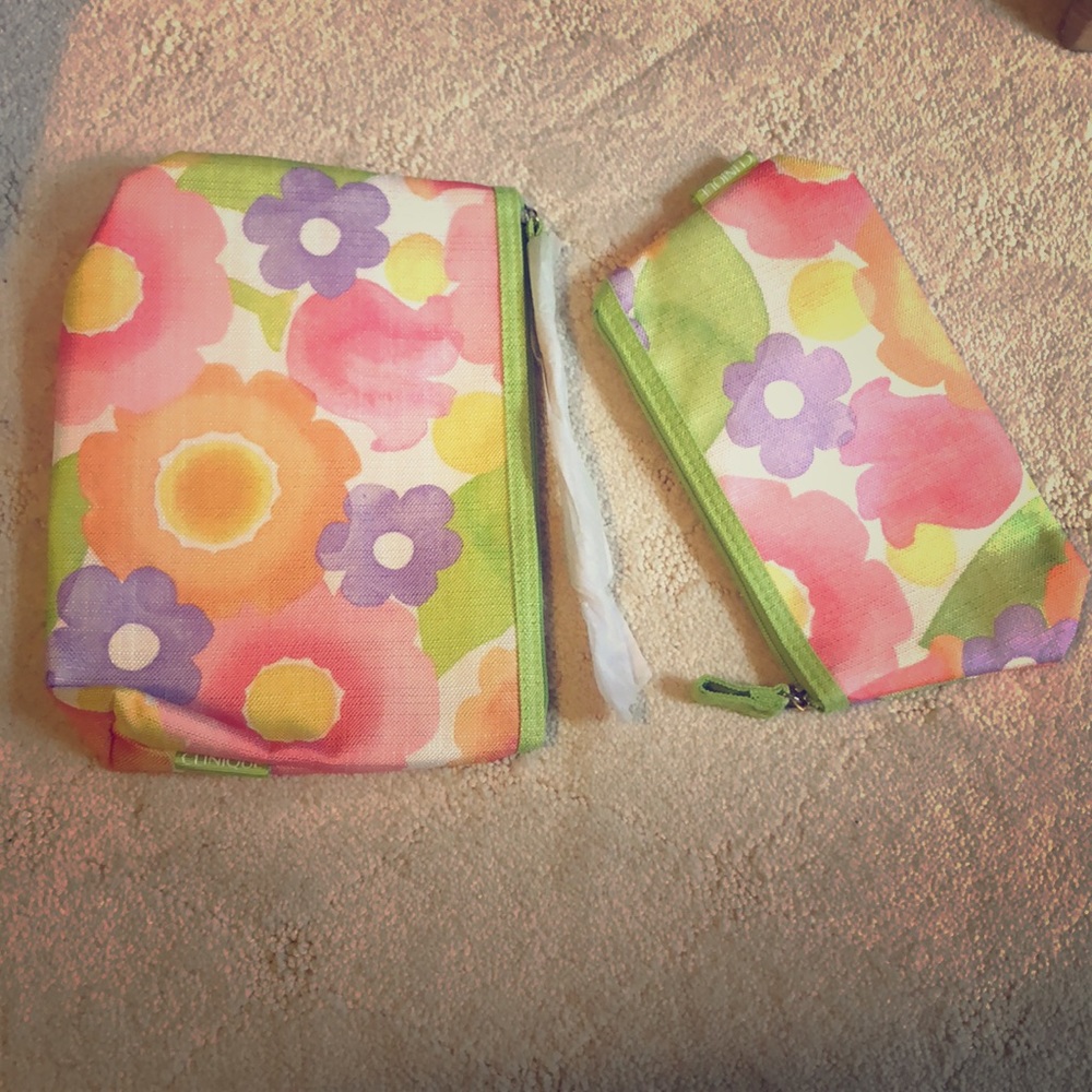 2 🆕Clinique cosmetic makeup bags